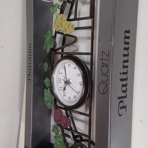 𝅺platinum quartz home wall decor keychain holder - Picture 9 of 9